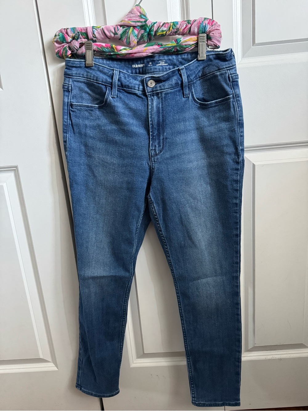 Old Navy Women's Medium Blue Stretch Skinny Jeans